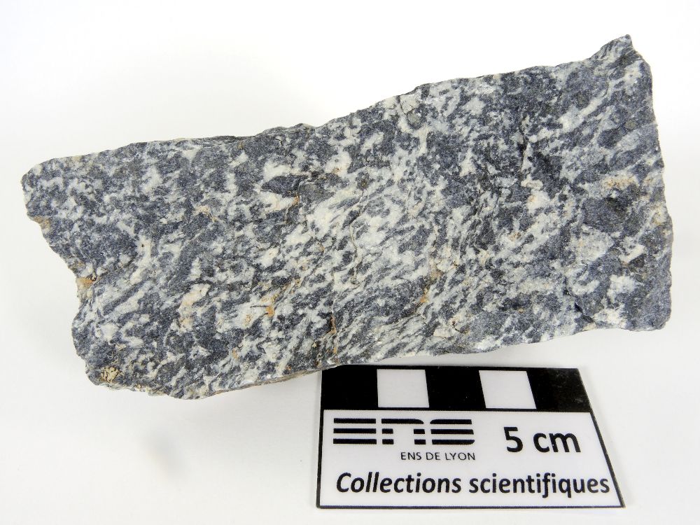Méta-gabbro à lawsonite Gabbro du Queyras Alpes Queyras Molines en Queyras Vallon de Clausis